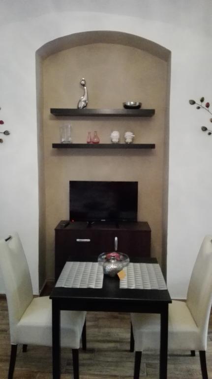 Apartment Jakubska 676 Praag Buitenkant foto