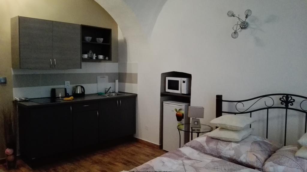 Apartment Jakubska 676 Praag Buitenkant foto