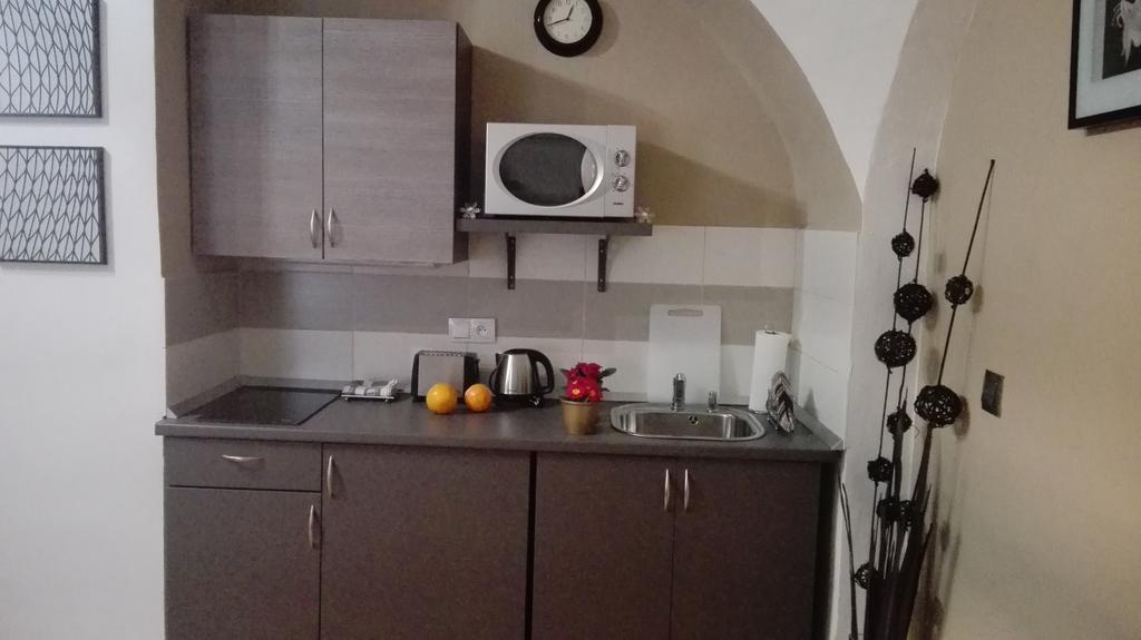 Apartment Jakubska 676 Praag Buitenkant foto